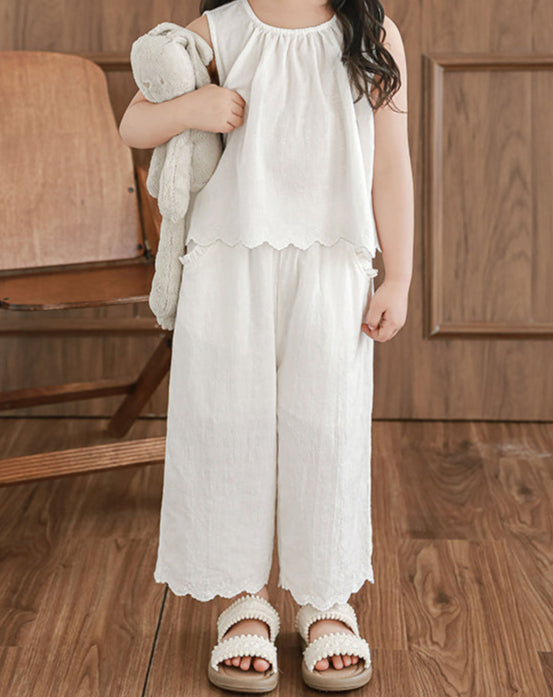 חליפה לבנה ז׳קרד עם רקמה - 100% כותנה