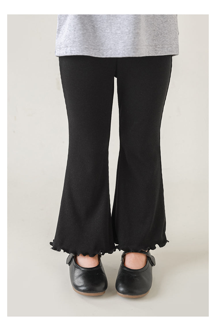 מכנסים בטקסטורת ריב בצבע שחור עם סיומת - 100% כותנה