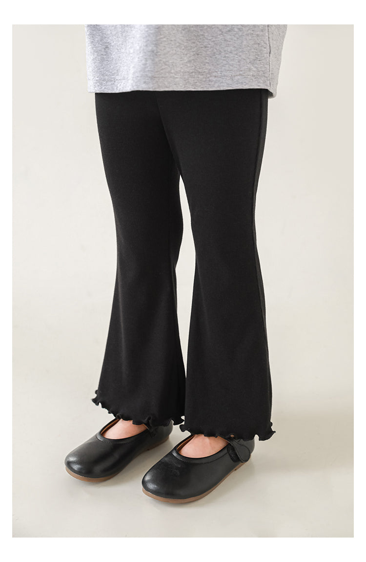 מכנסים בטקסטורת ריב בצבע שחור עם סיומת - 100% כותנה