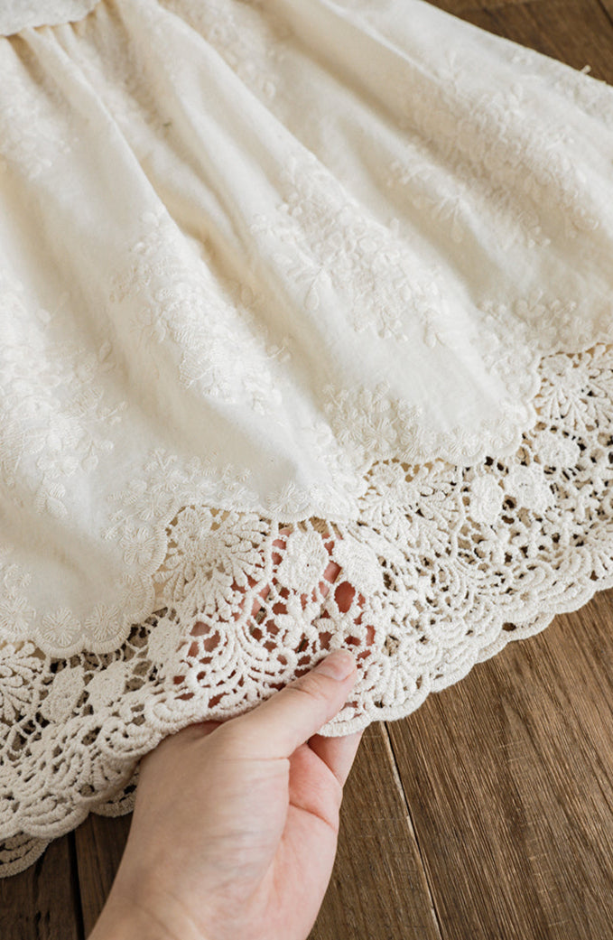 שמלה פרחונית רקומה