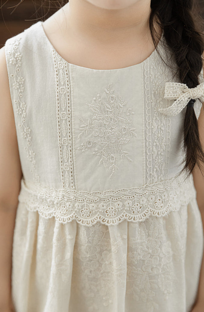 שמלה פרחונית רקומה