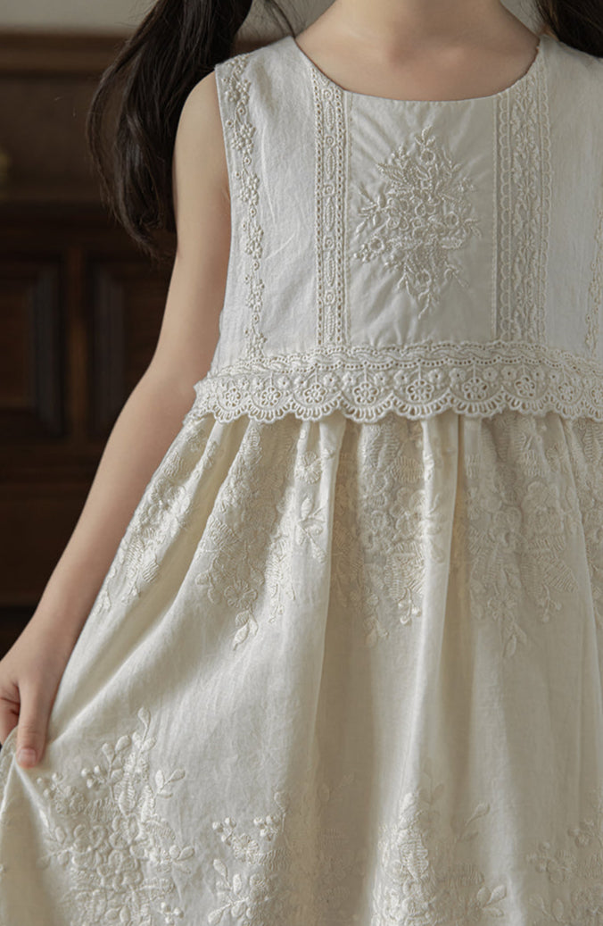 שמלה פרחונית רקומה